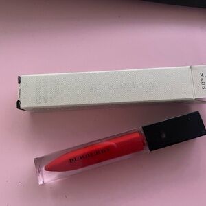 Brand new Liquid Lipstick. Burberry Kisses Liquid Matte – Tangerine Red No.108
